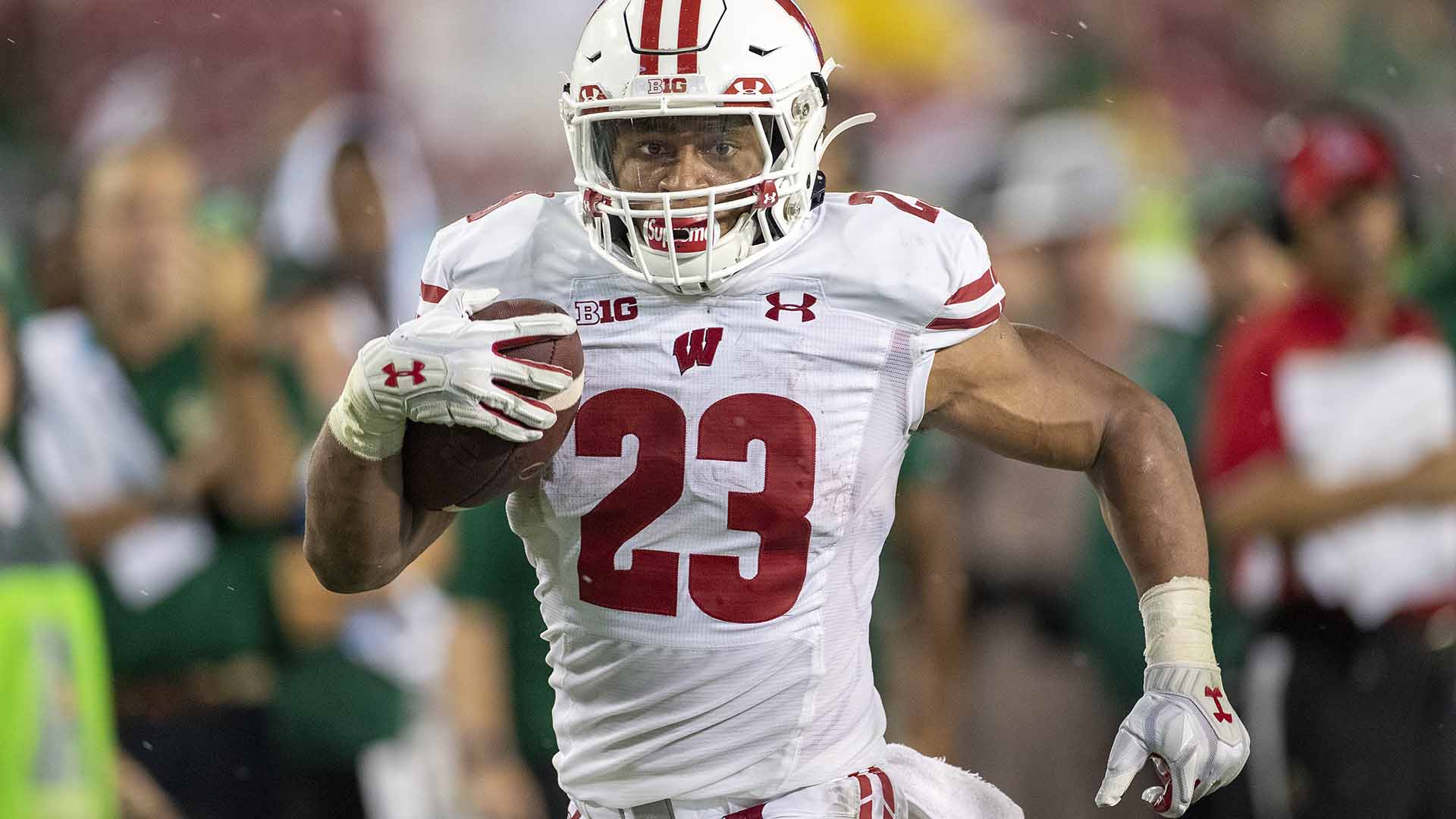 Badgers star Jonathan Taylor on verge of freshman rush mark